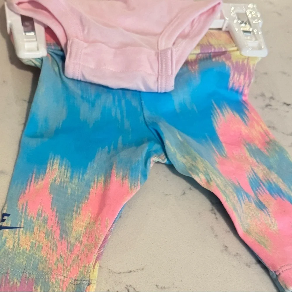 NWT NIKE Baby Girls Futura Bodysuit and Leggings, 2 Piece Set -newborn onesie - Picture 9 of 10